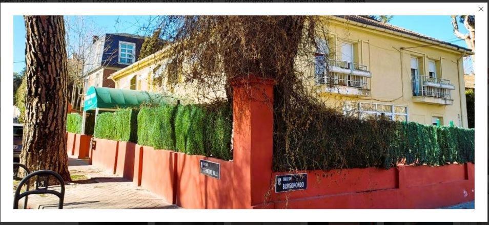 Hostal Aravaca Garden Madrid Ngoại thất bức ảnh