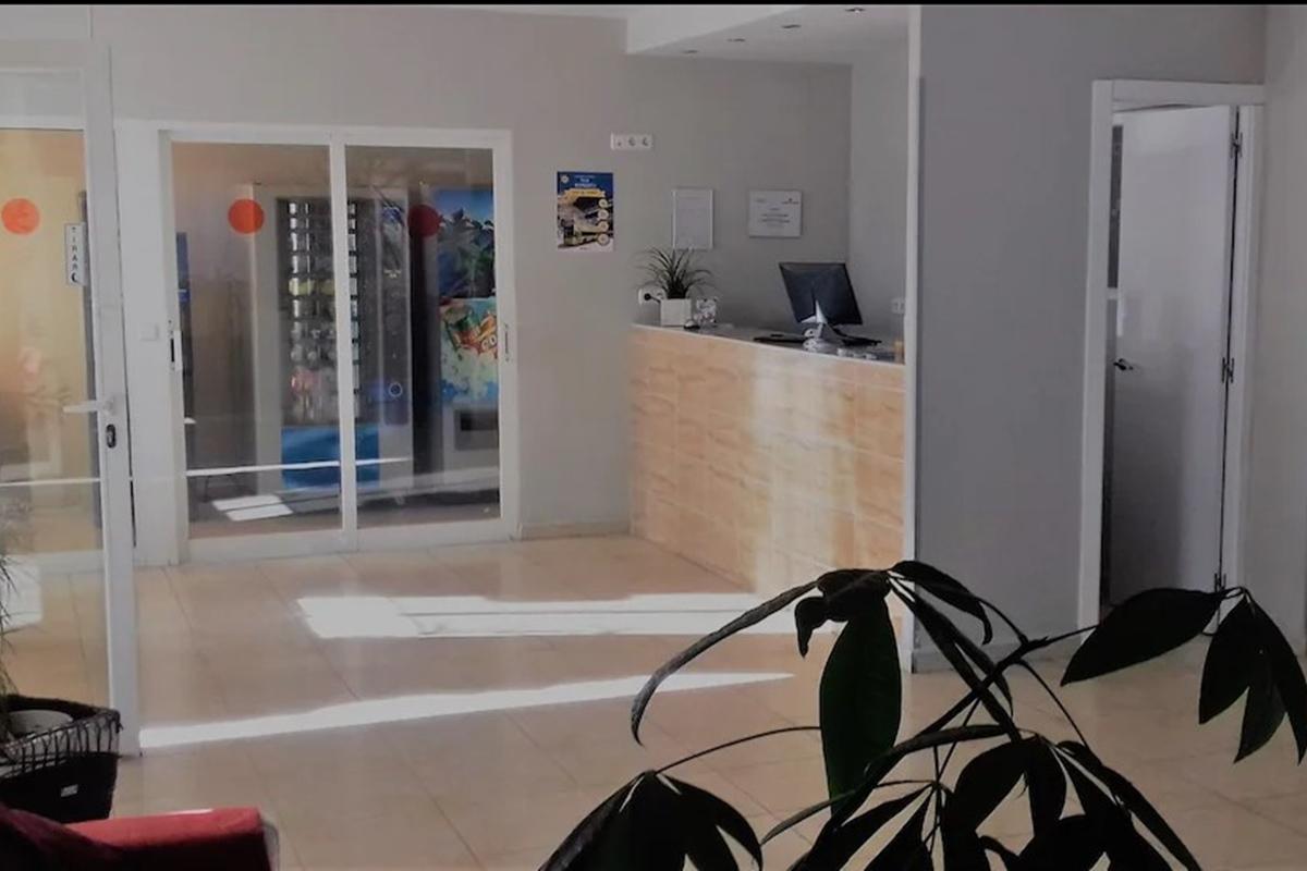 Hostal Aravaca Garden Madrid Ngoại thất bức ảnh