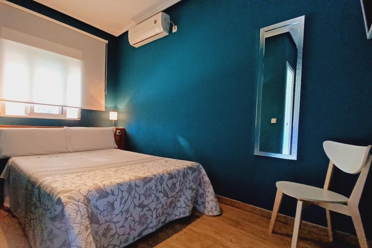 Hostal Aravaca Garden Madrid Ngoại thất bức ảnh
