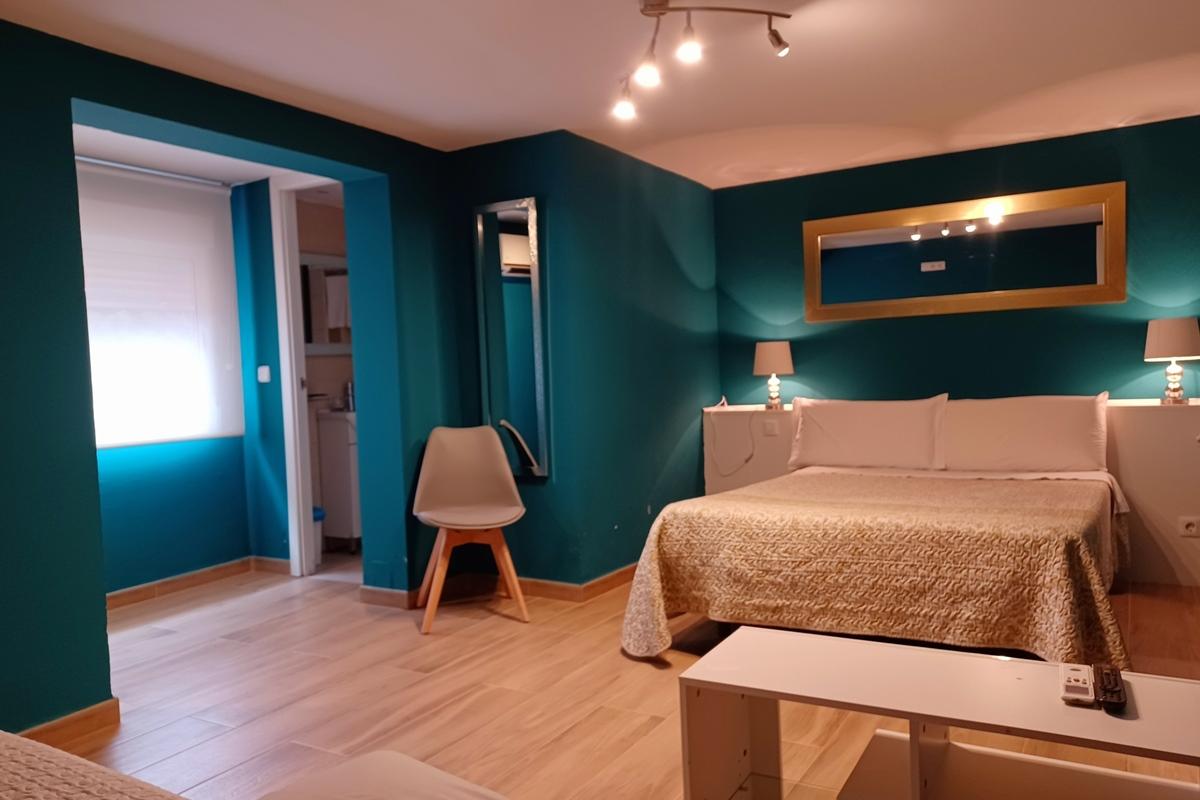 Hostal Aravaca Garden Madrid Ngoại thất bức ảnh